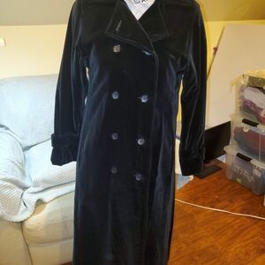 Small 1970s Black Velvet Trench Coat Long Sleeve Fully Lined